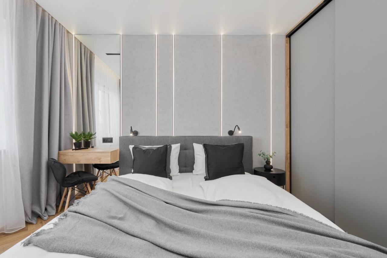 Exclusive Apartment With Balcony & Parking Wroclaw By Renters Prestige Екстериор снимка